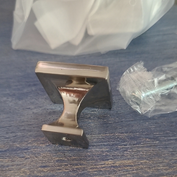 8 Knobs For Cabinets Or Drawers Brushed Nickel - Picture 4 of 6